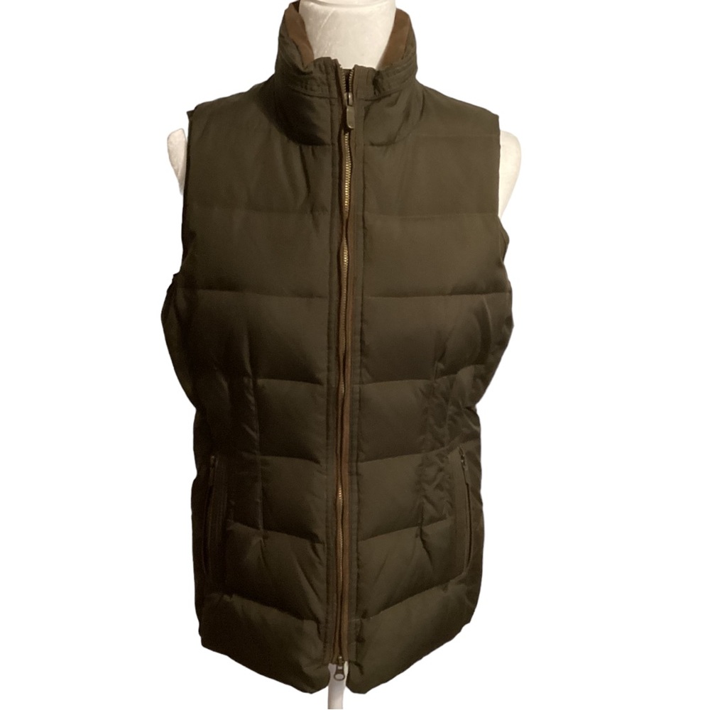 Dubarry women’s Down Vest Size Medium EUC